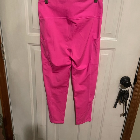 NWOT Lilly Pulitzer luxletic leggings - Picture 2 of 3